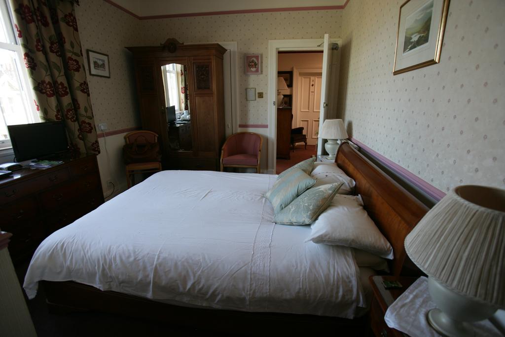 Bellevue Guest House Kelso Room photo